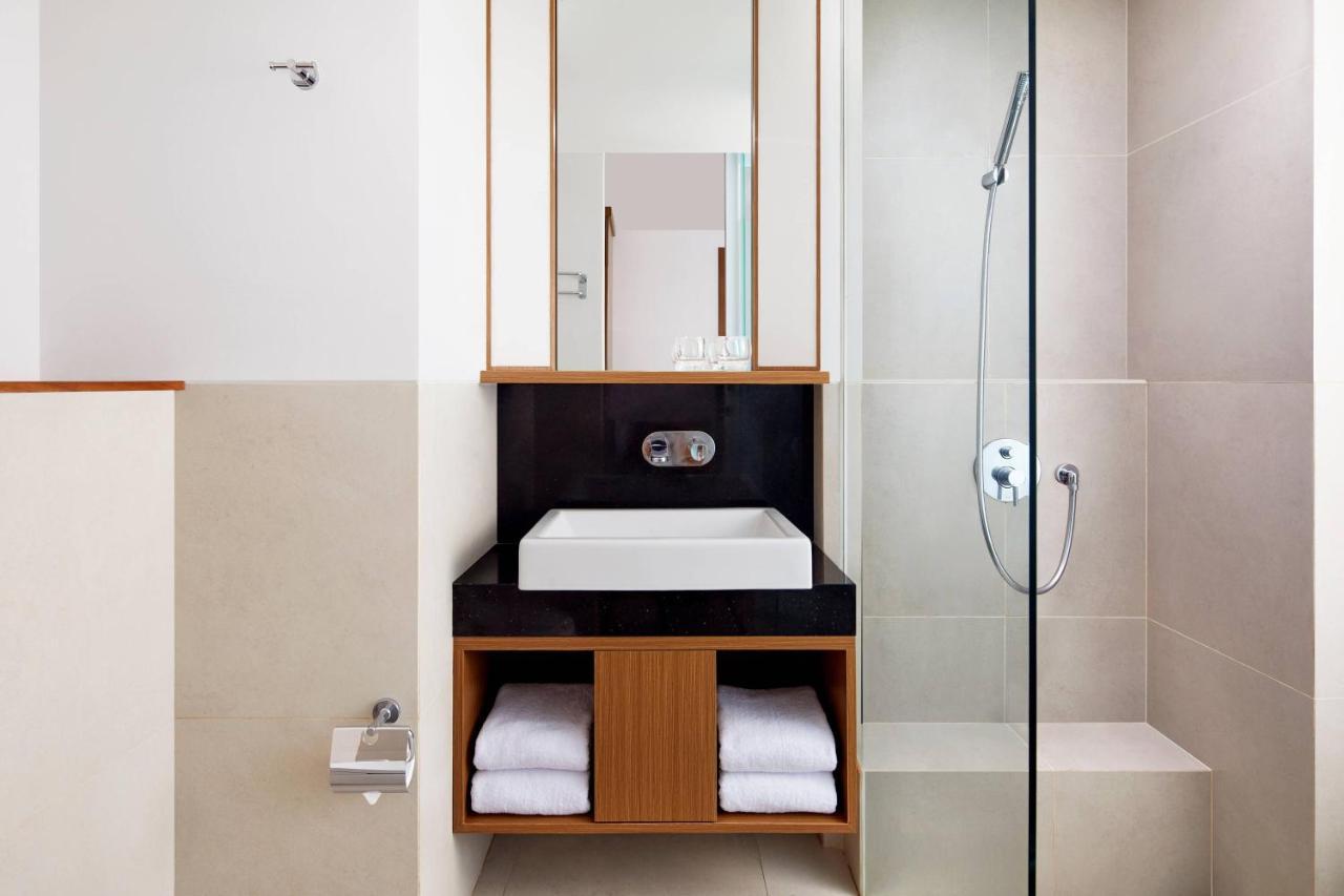 Hotel Fairfield By Marriott Bali Kuta Sunset Road 4*