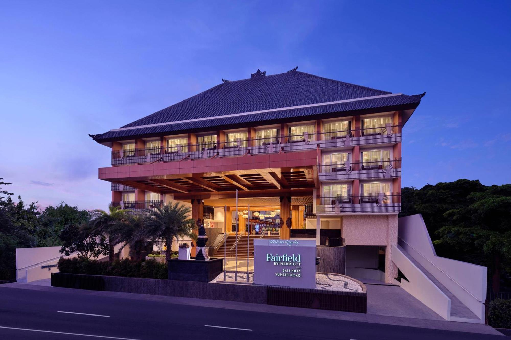 Fairfield By Marriott Bali Kuta Sunset Road Hotel Kuta (Bali)