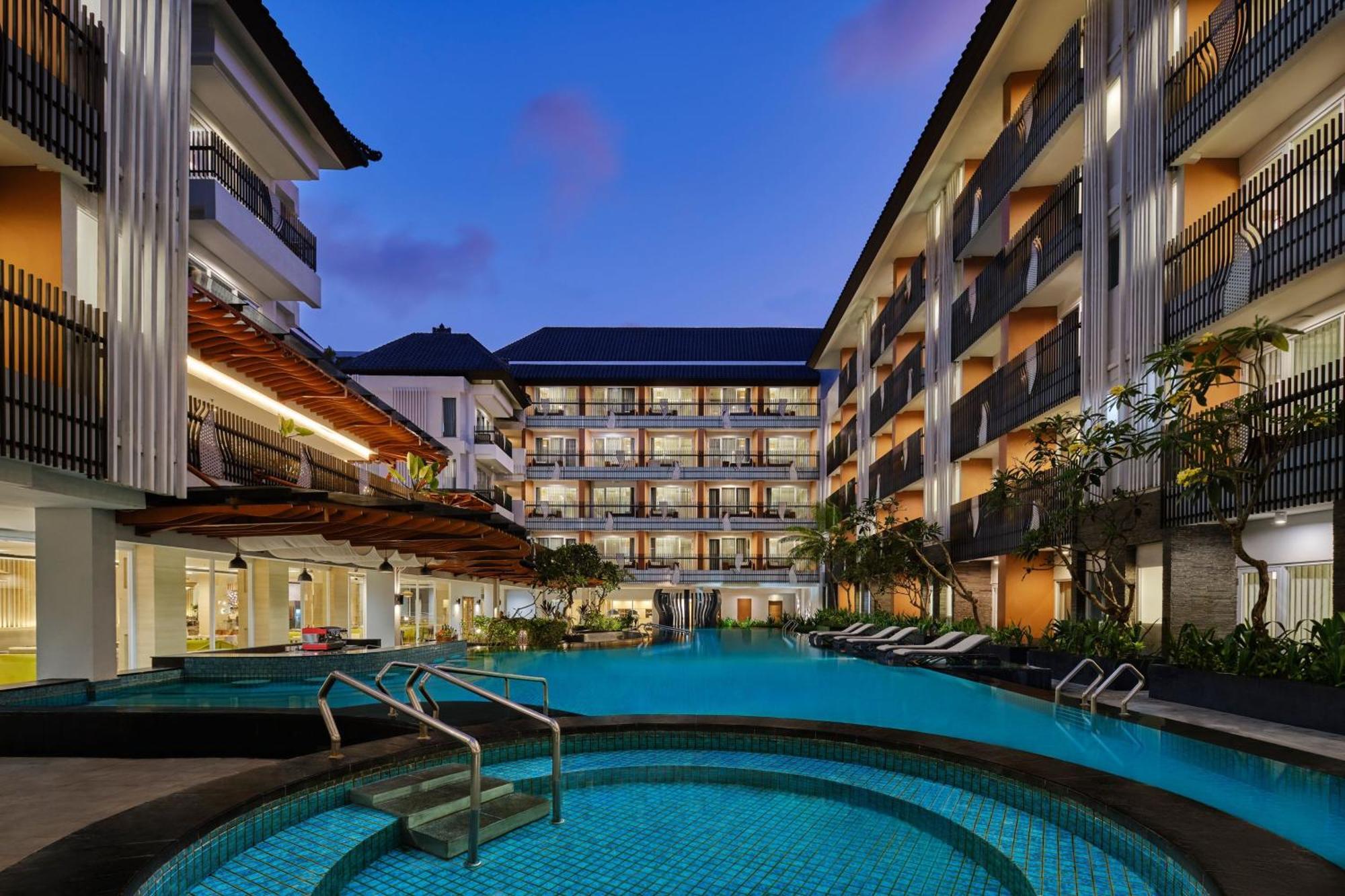 Fairfield By Marriott Bali Kuta Sunset Road